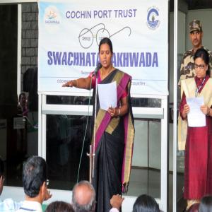 Dr. M. Beena IAS, Chairperson, Cochin Port Trust administering Swachhata Pledge (16.09.2019)