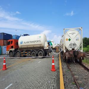 Third Oxygen Express to Kerala Decanting at Vallarpadam on 27.05.2021