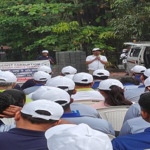 Sri.B.Kasiviswanathan IRSME, Chairperson, Cochin Port Authirity addressing the gathering of participants of walkthon in the presence of Sri.T.Prabhu IOFS, Chief Vigilance Officer conducted in connection with Vigilance Awareness week 2023.
